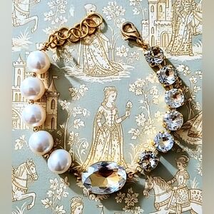 21 Carats Natural Prasiolite/ Green Amethyst and White Baroque Pearl Bracelet